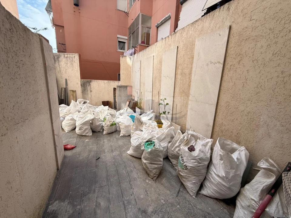 Apartamento T1 para Venda em Falagueira-Venda Nova Foto 2