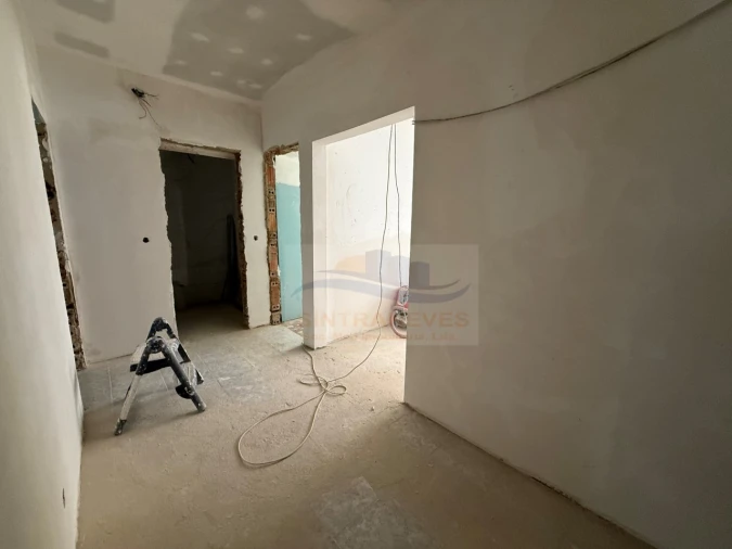 Apartamento T2 para Venda em Venteira Foto 8