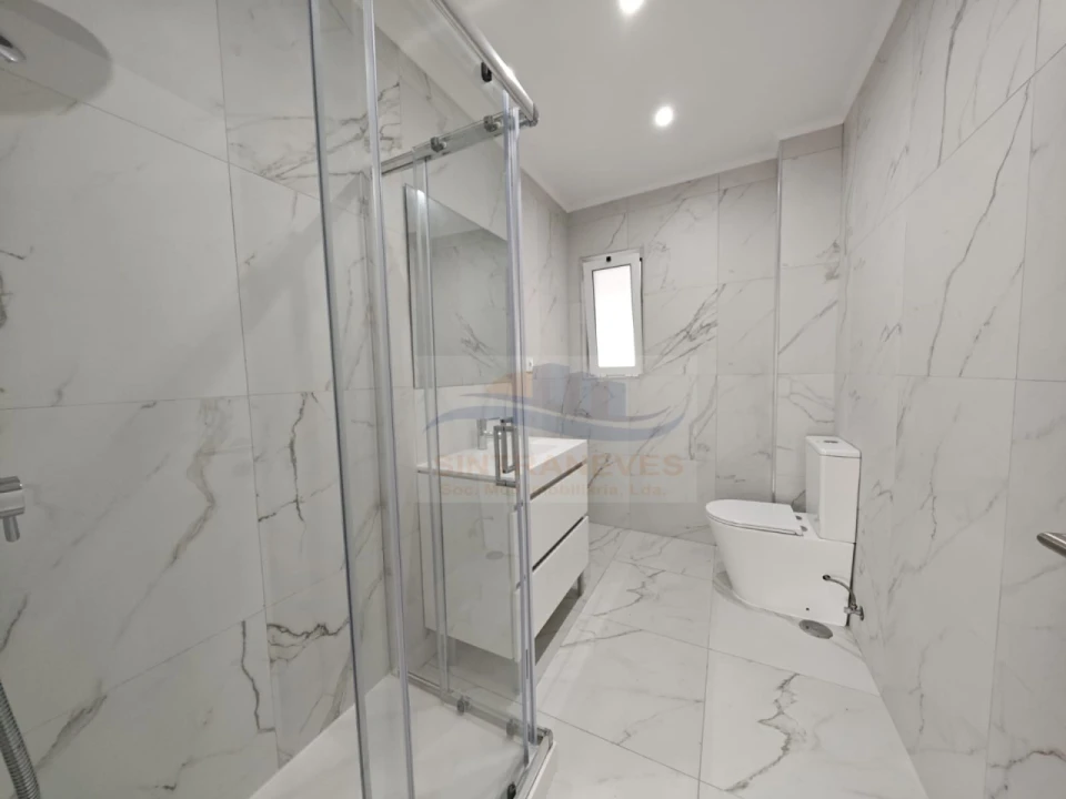 Apartamento T3 para Venda em Falagueira-Venda Nova Foto 3