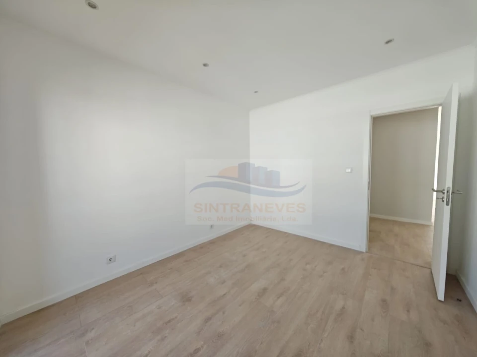Apartamento T3 para Venda em Falagueira-Venda Nova Foto 10