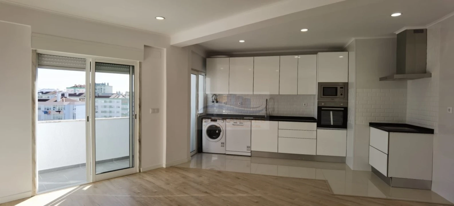 Apartamento T3 para Venda em Falagueira-Venda Nova Foto 2