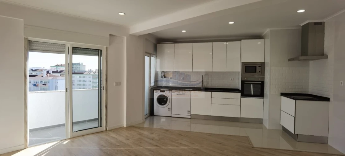 Apartamento T3 para Venda em Falagueira-Venda Nova Foto 2