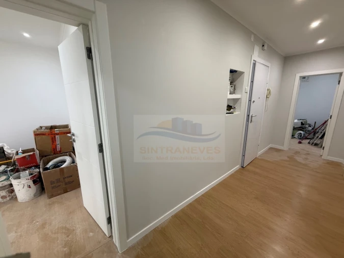 Apartamento T3 para Venda em Venteira Foto 2