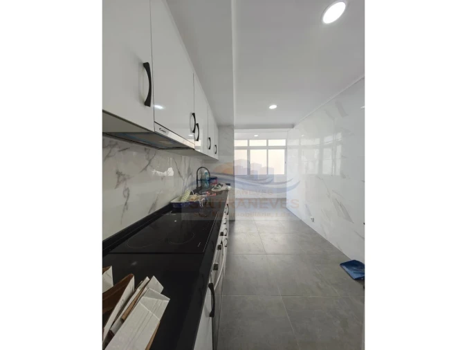 Apartamento T3 para Venda em Queluz e Belas Foto 4