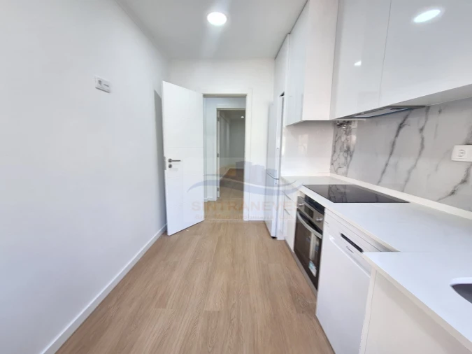Apartamento T2 para Venda em Venteira Foto 5