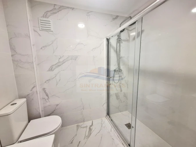 Apartamento T2 para Venda em Venteira Foto 11