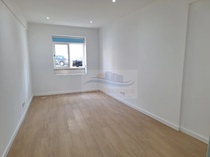 Apartamento T2 para Venda em Venteira Foto 13