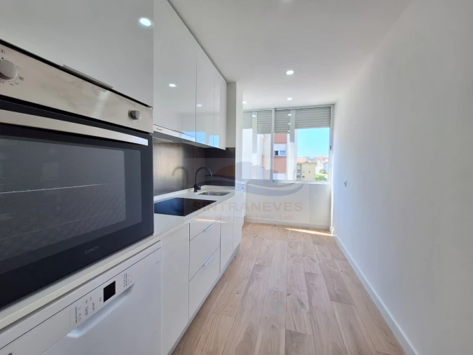 Apartamento T3 para Venda em Águas Livres Foto 2