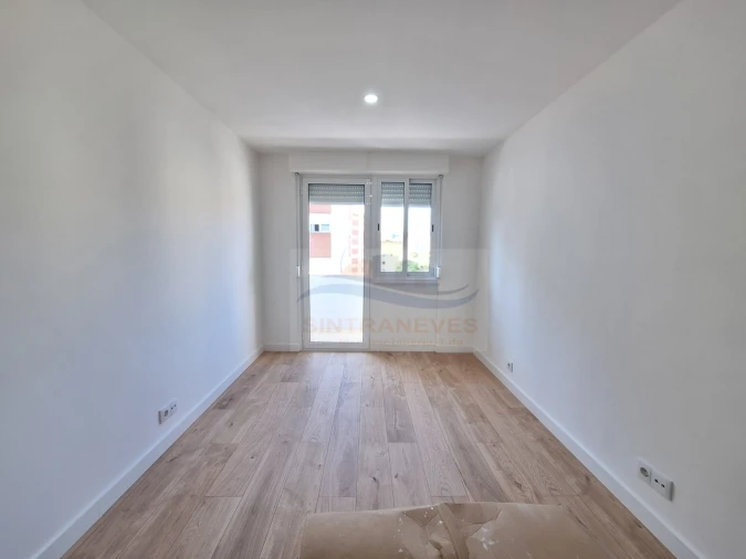 Apartamento T3 para Venda em Águas Livres Foto 5