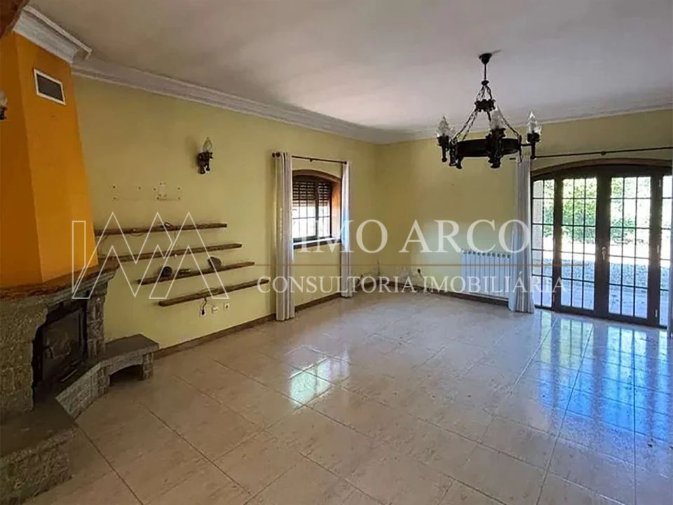 Moradia T5 para Venda em Meinedo Foto 13