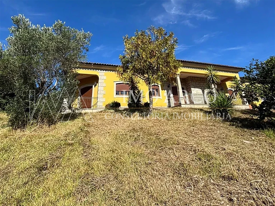 Moradia T5 para Venda em Meinedo Foto 26