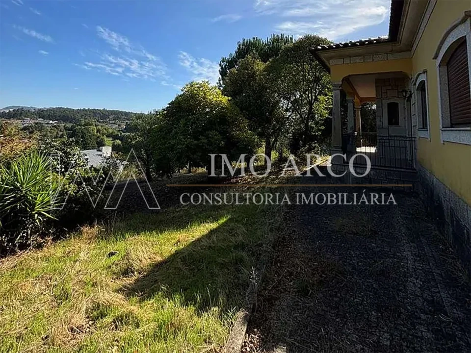 Moradia T5 para Venda em Meinedo Foto 31