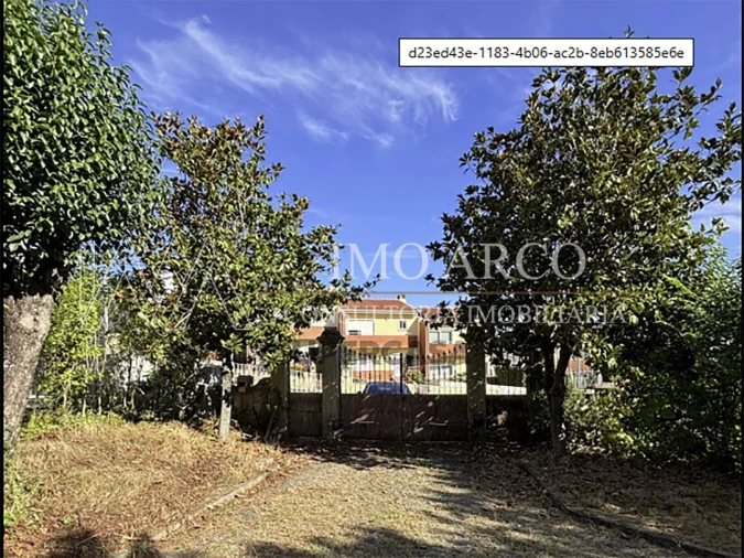 Moradia T5 para Venda em Meinedo Foto 2