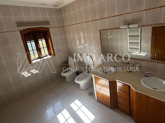 Moradia T5 para Venda em Meinedo Foto 18