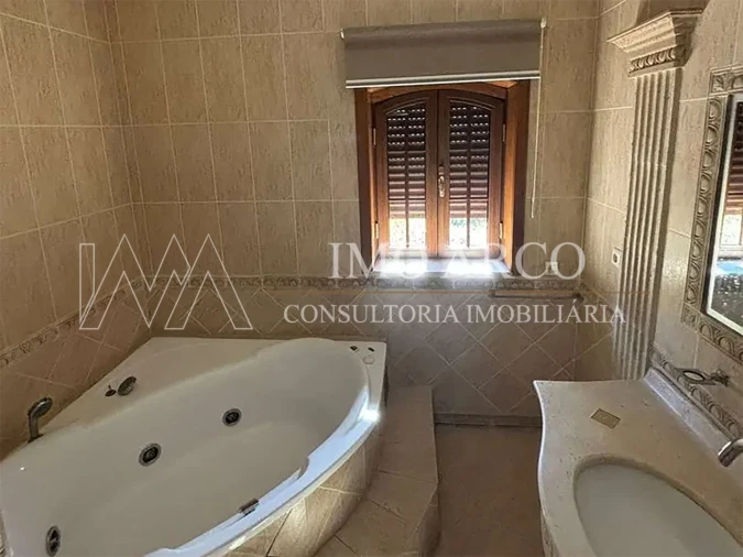 Moradia T5 para Venda em Meinedo Foto 20