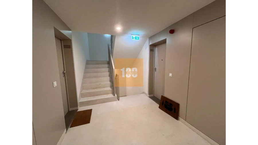 Apartamento T1 para Venda em Cedofeita, Santo Ildefonso, Sé, Miragaia, São Nicolau e Vitória Foto 16