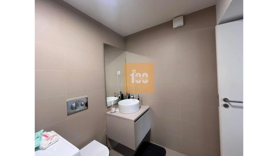 Apartamento T1 para Venda em Cedofeita, Santo Ildefonso, Sé, Miragaia, São Nicolau e Vitória Foto 9
