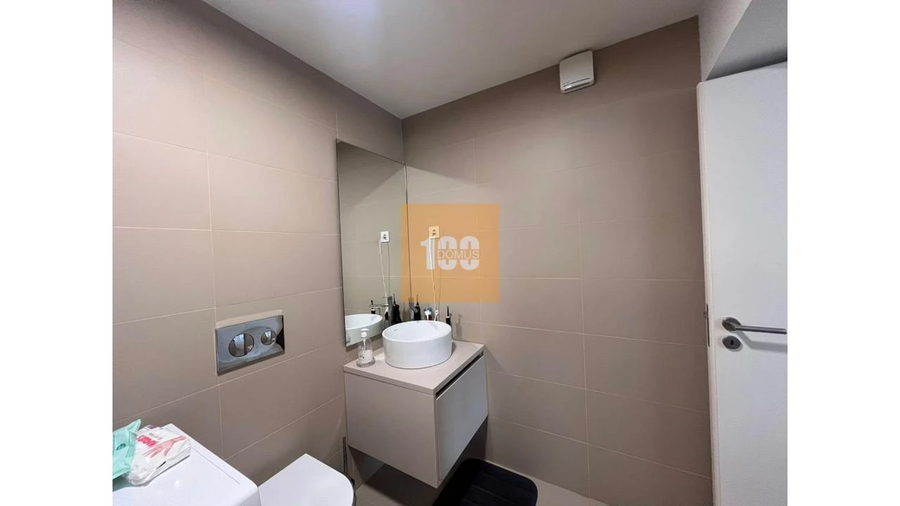 Apartamento T1 para Venda em Cedofeita, Santo Ildefonso, Sé, Miragaia, São Nicolau e Vitória Foto 9