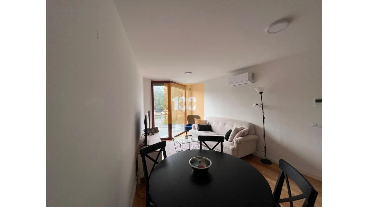 Apartamento T1 para Venda em Cedofeita, Santo Ildefonso, Sé, Miragaia, São Nicolau e Vitória Foto 3