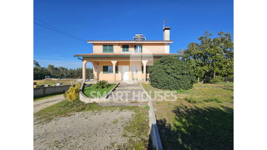 Moradia T4 para Venda em São Martinho da Cortiça Foto 1