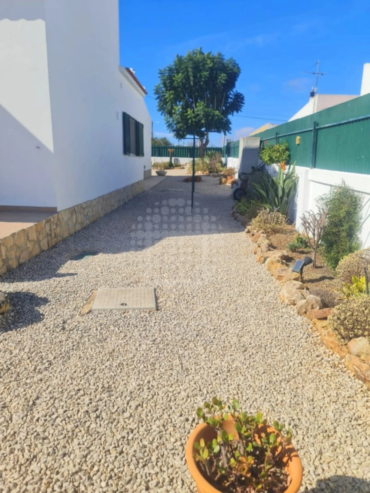 Moradia T3 para Venda em Guia Foto 18