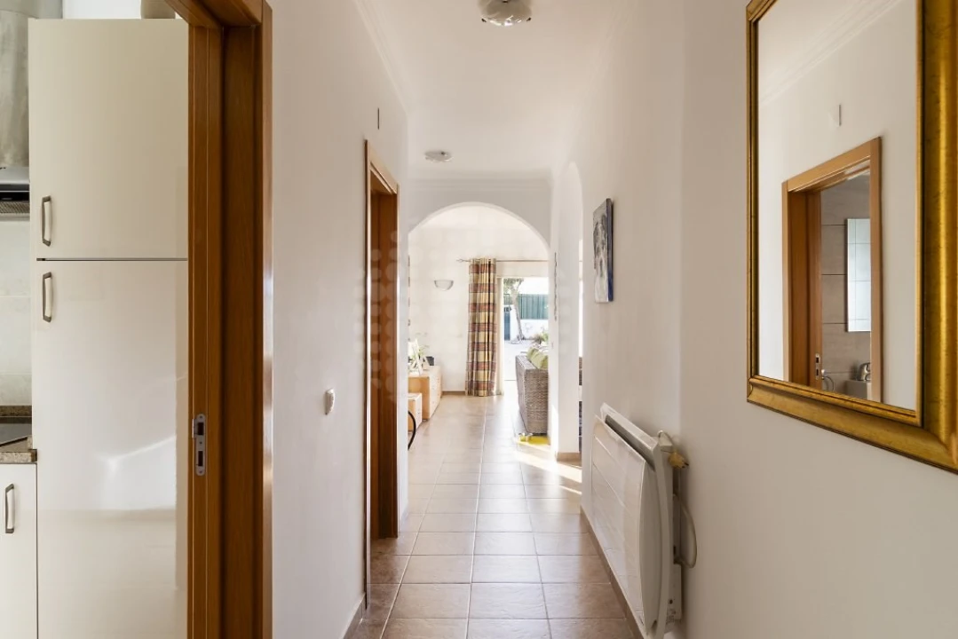 Moradia T3 para Venda em Guia Foto 23