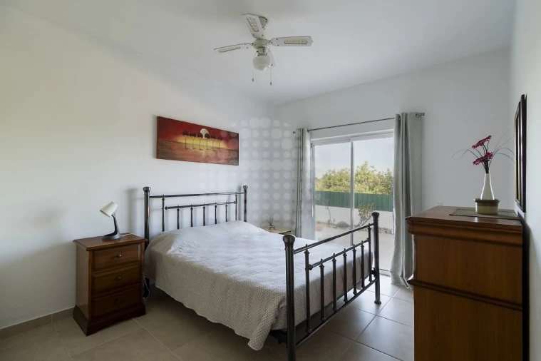 Moradia T3 para Venda em Guia Foto 27