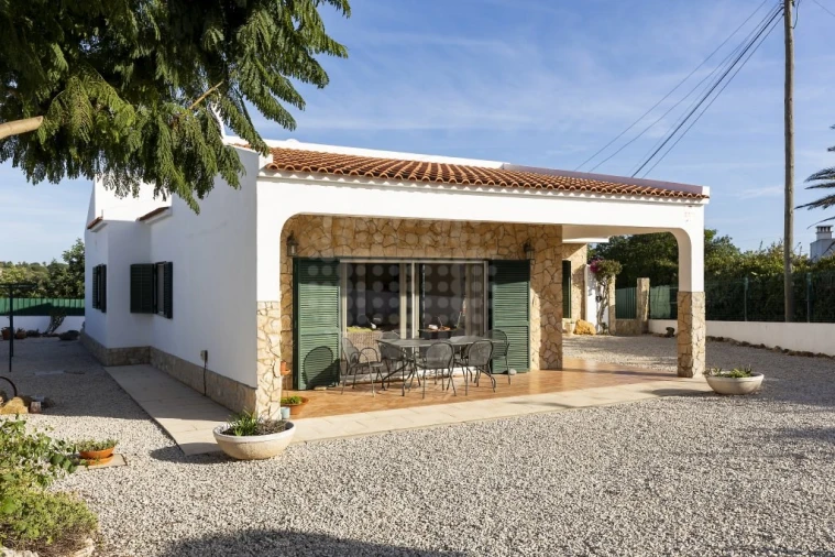 Moradia T3 para Venda em Guia Foto 39