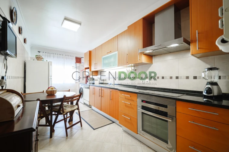 Apartamento T2 para Venda em Queluz e Belas