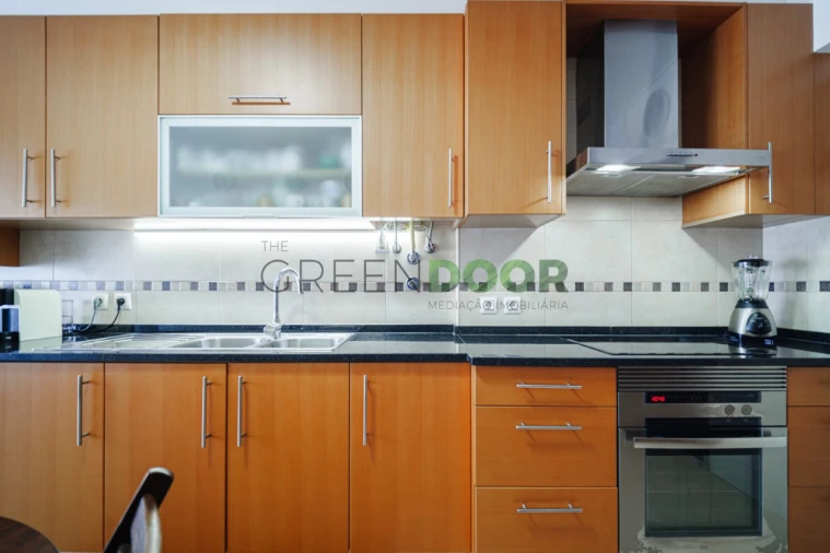 Apartamento T2 para Venda em Queluz e Belas Foto 2