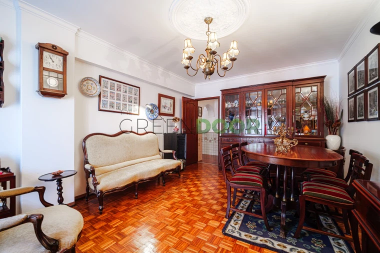 Apartamento T2 para Venda em Queluz e Belas Foto 7