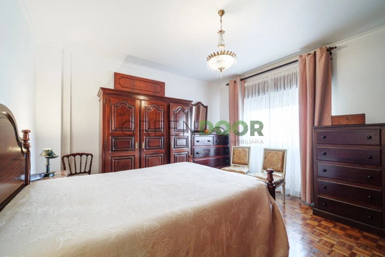 Apartamento T2 para Venda em Queluz e Belas Foto 14