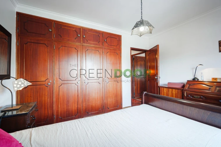 Apartamento T2 para Venda em Queluz e Belas Foto 17