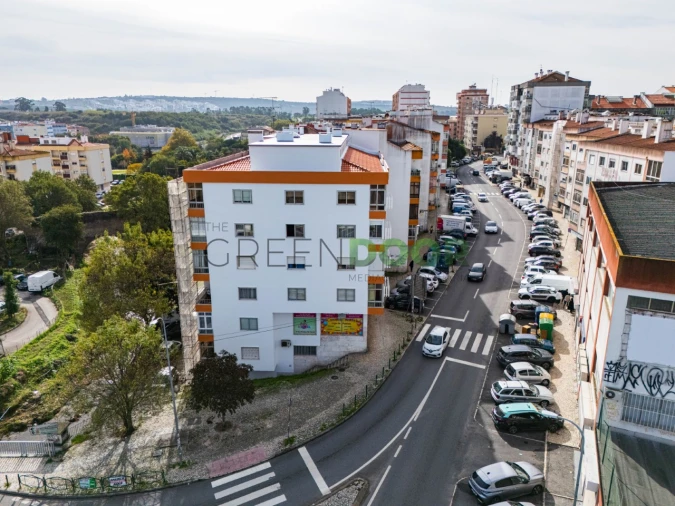 Apartamento T2 para Venda em Queluz e Belas Foto 21
