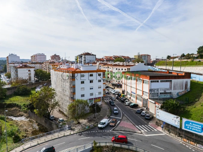 Apartamento T2 para Venda em Queluz e Belas Foto 22