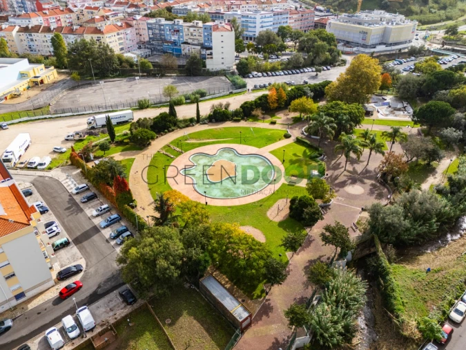 Apartamento T2 para Venda em Queluz e Belas Foto 25