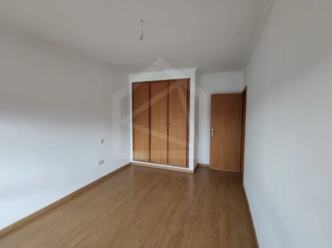 Apartamento T3 para Venda em O. Azeméis, Riba-Ul, Ul, Macinhata Seixa, Madail Foto 6