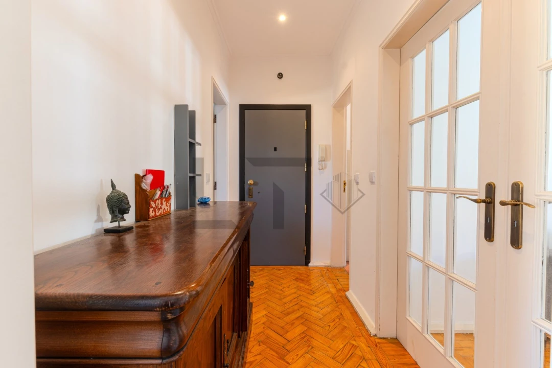 Apartamento T4 para Venda em Alvalade Foto 16