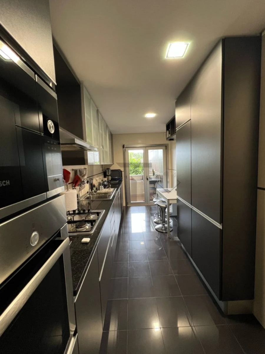 Apartamento T2 para Venda em Sacavém e Prior Velho Foto 13