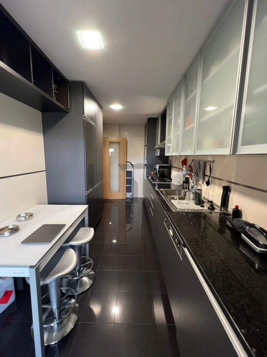 Apartamento T2 para Venda em Sacavém e Prior Velho Foto 15