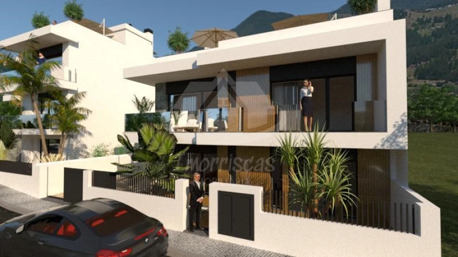 Moradia T5 para Venda em Santa Iria de Azoia, São João da Talha e Bobadela Foto 4