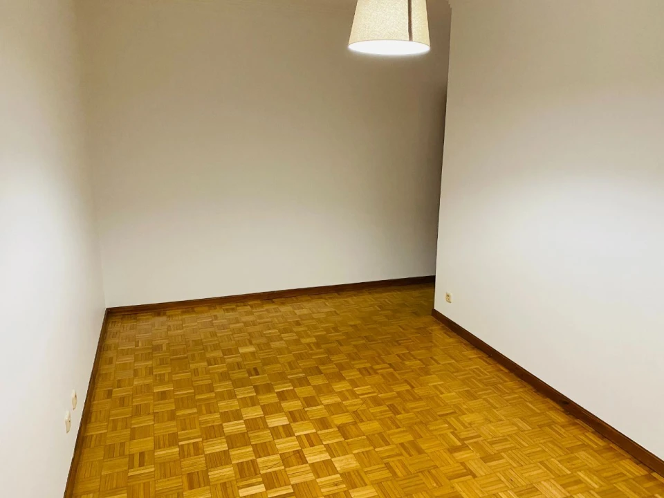 Apartamento T1 para Arrendamento em São Vitor (Braga) Foto 20