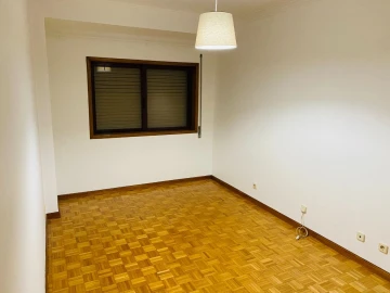 Apartamento T1 para Arrendamento em São Vitor (Braga)