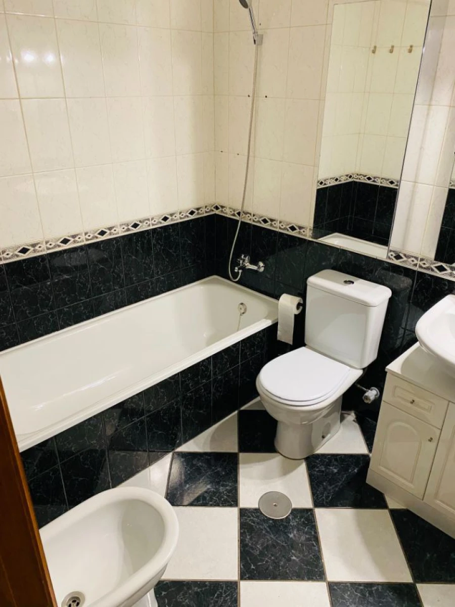 Apartamento T1 para Arrendamento em São Vitor (Braga) Foto 15