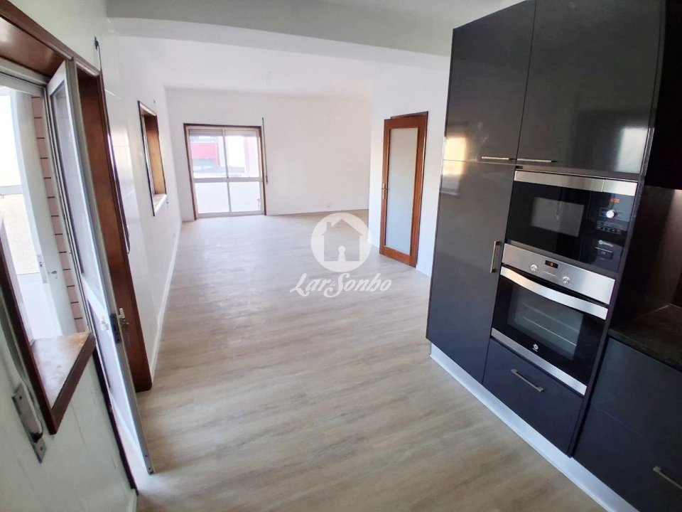 Apartamento T2 para Venda em Baguim do Monte (Rio Tinto) Foto 2