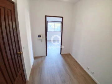 Apartamento T2 para Venda em Baguim do Monte (Rio Tinto)