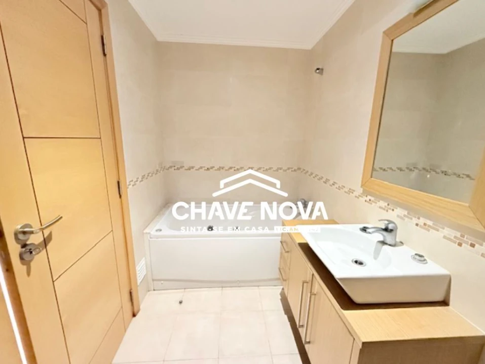 Apartamento T2 para Venda em Loule (São Clemente) Foto 14