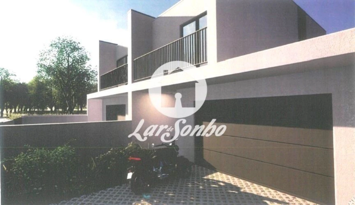 Moradia T3 para Venda em Perelhal Foto 4