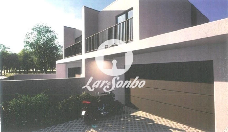 Moradia T3 para Venda em Perelhal Foto 4