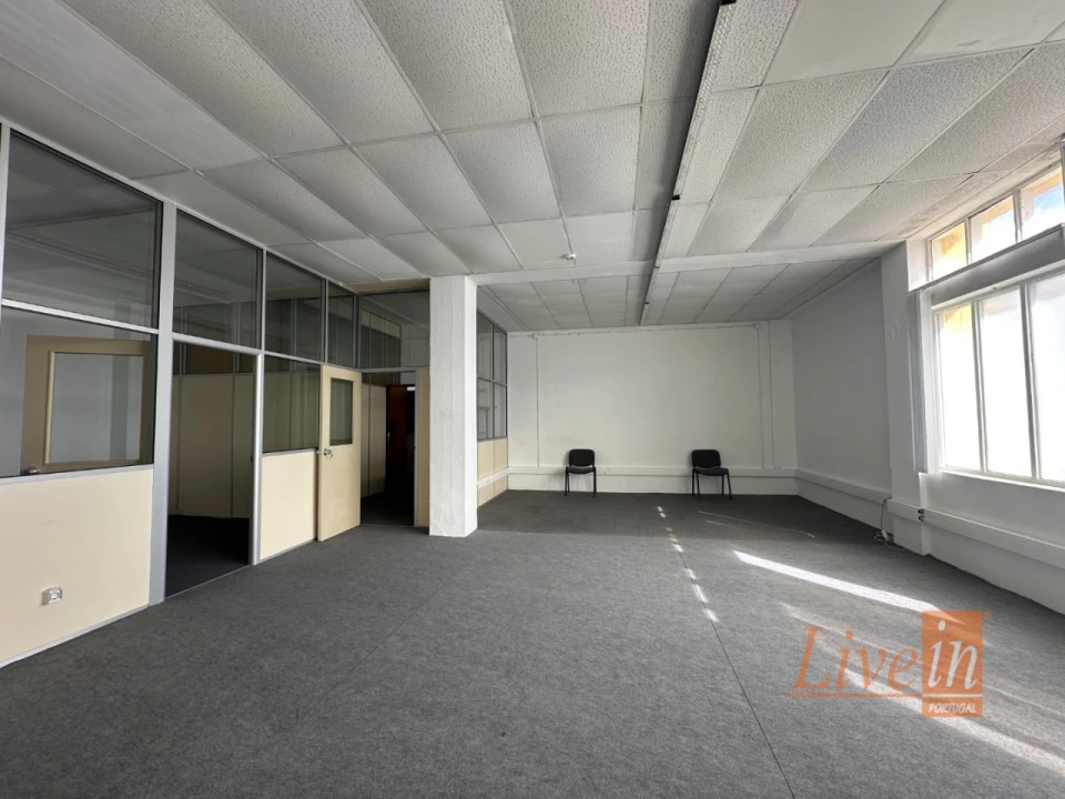 Escritório para Arrendamento em Mafra Foto 6